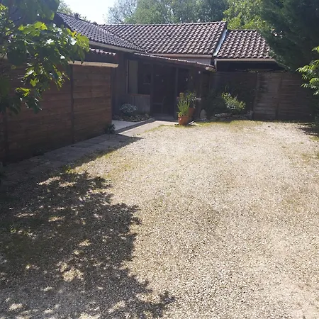 Holiday home Des 3 Cazelles